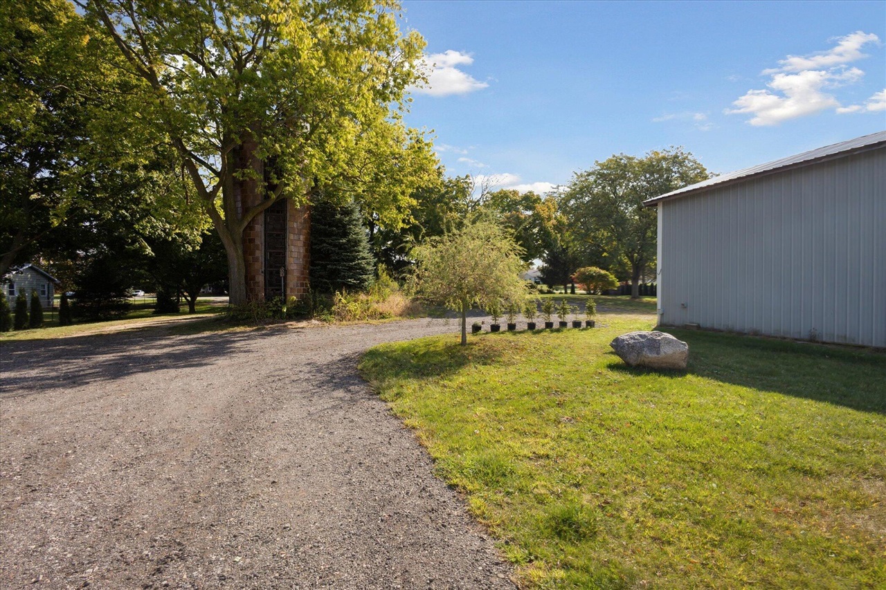 2434 South Cochran Road Charlotte, MI 48813 - Photo 49 of 65 Gallery Image 49