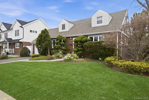 $789,900 | 2315 Grand Avenue, Bellmore, NY 11710