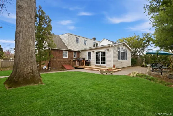 $789,900 | 2315 Grand Avenue, Bellmore, NY 11710