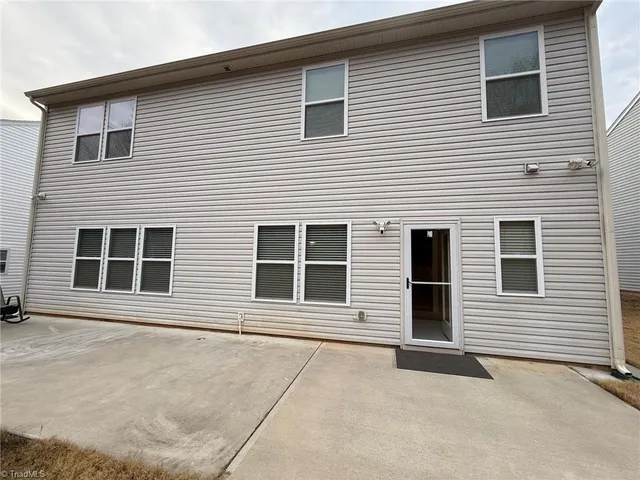 $2,395 | 4670 Wesmar Court, Pfafftown, NC 27040