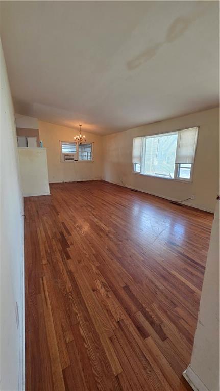 405 East Colt Street Windsor, MO 65360 - Photo 2 of 10