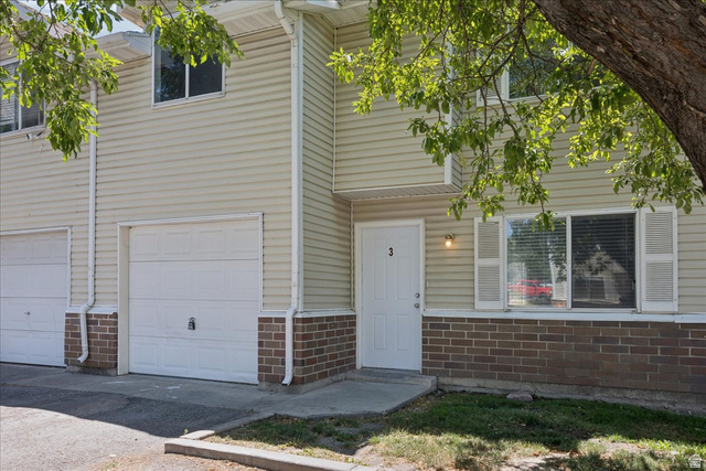 558 North Redwood Road, Unit 13 Salt Lake City, UT 84116 - Photo 2 of 30