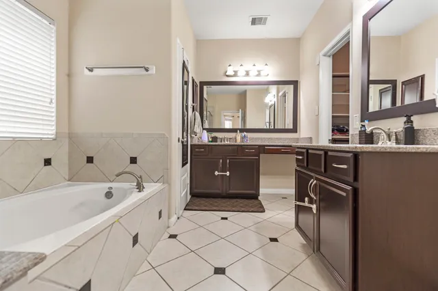 $3,400 | 5314 Belle Manor Lane, Sugar Land, TX 77479