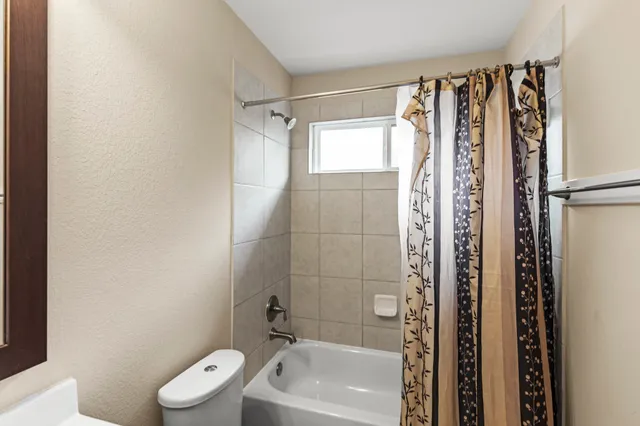 $3,400 | 5314 Belle Manor Lane, Sugar Land, TX 77479