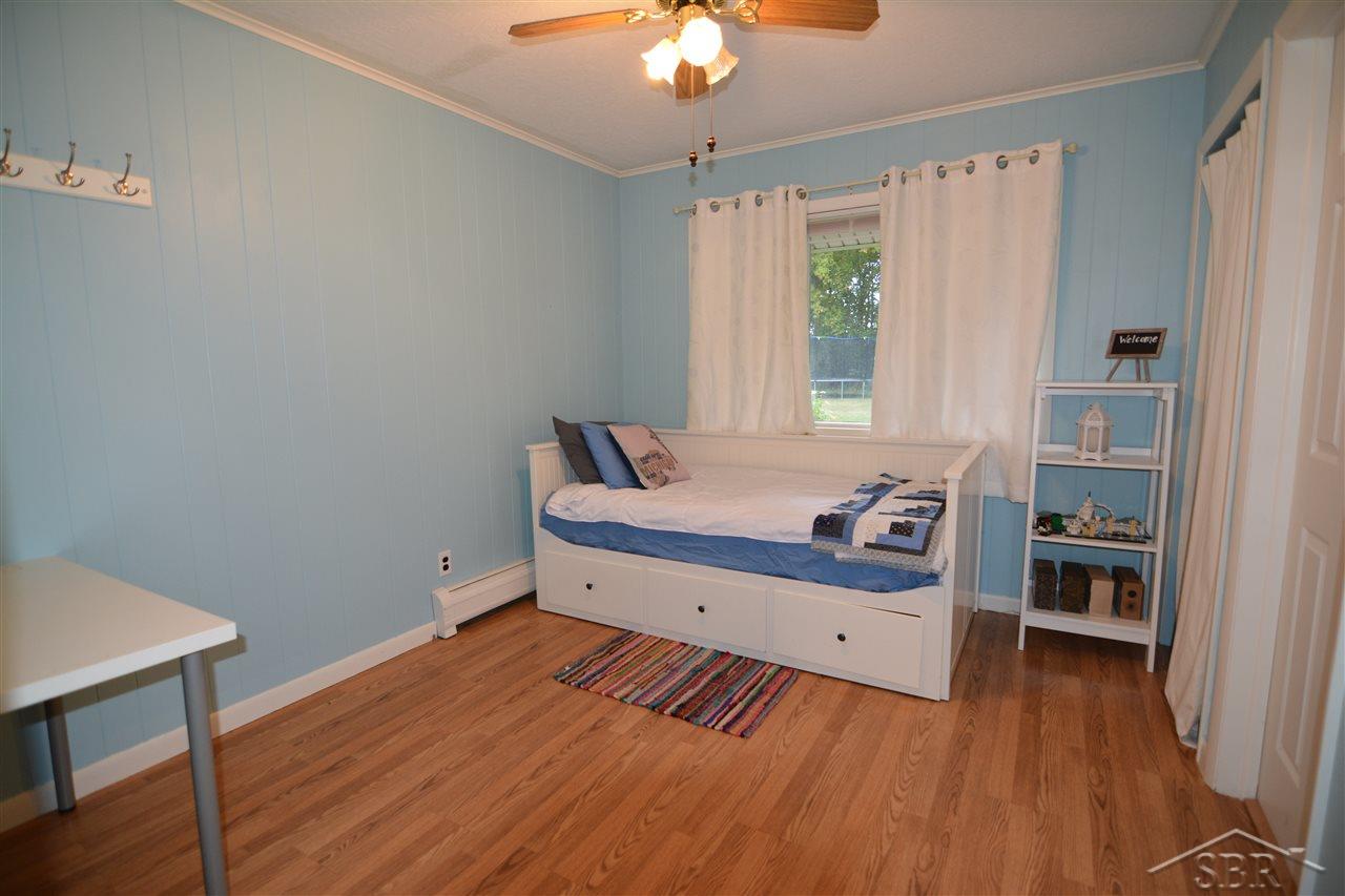 6460 North River Road Freeland, MI 48623 - Photo 19 of 42 31393012-18.JPG