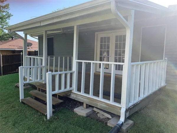 $2,200 | 411 South Benge Street, McKinney, TX 75069