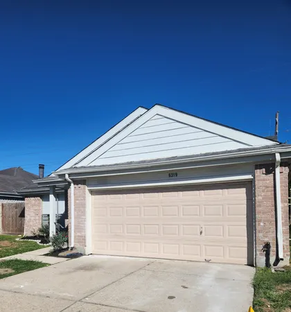 $1,700 | 6319 Pouter Drive, Houston, TX 77083