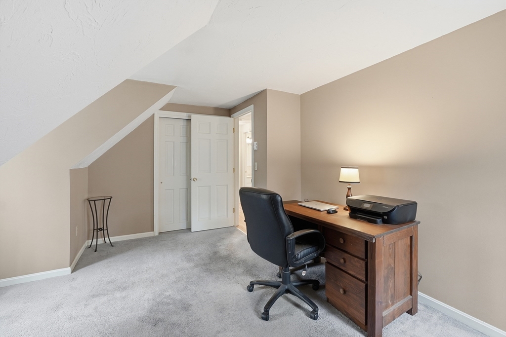 292 Cedar Street Sturbridge, MA 01518 - Photo 28 of 38 Gallery Image 28