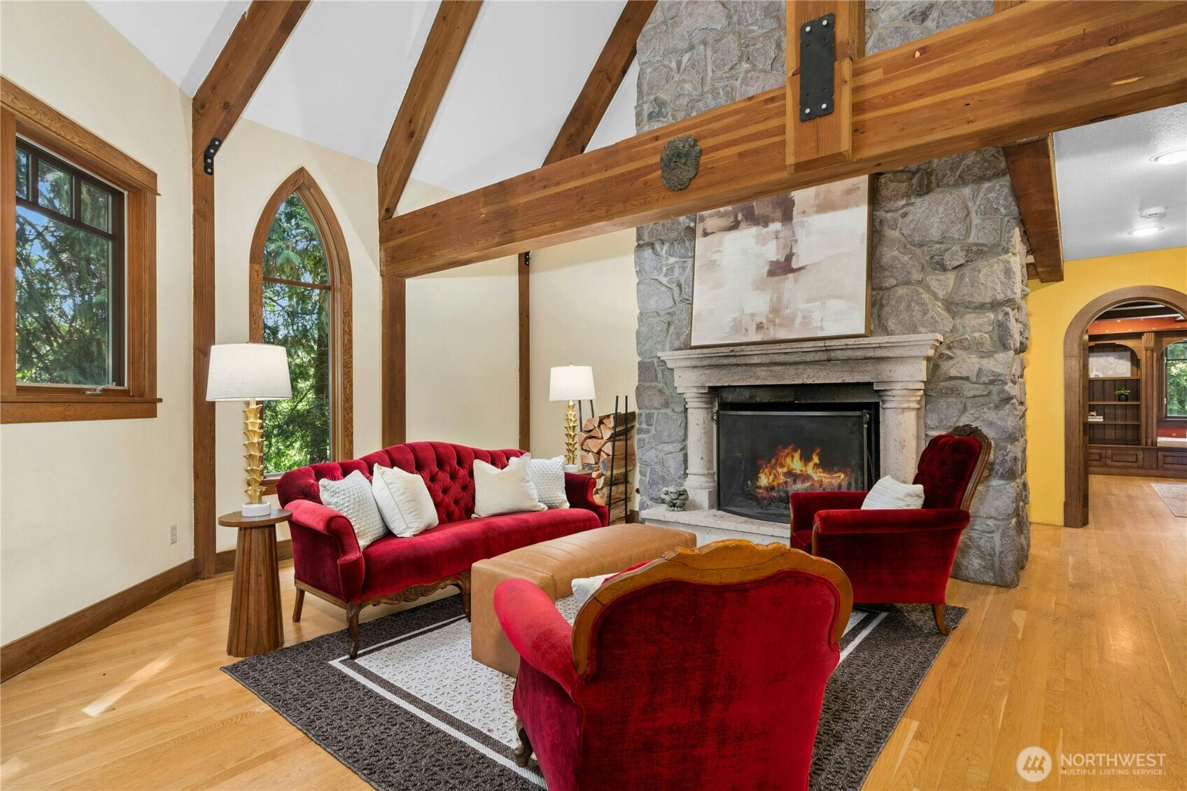 19027 Southeast May Valley Road Issaquah, WA 98027 - Photo 4 of 40