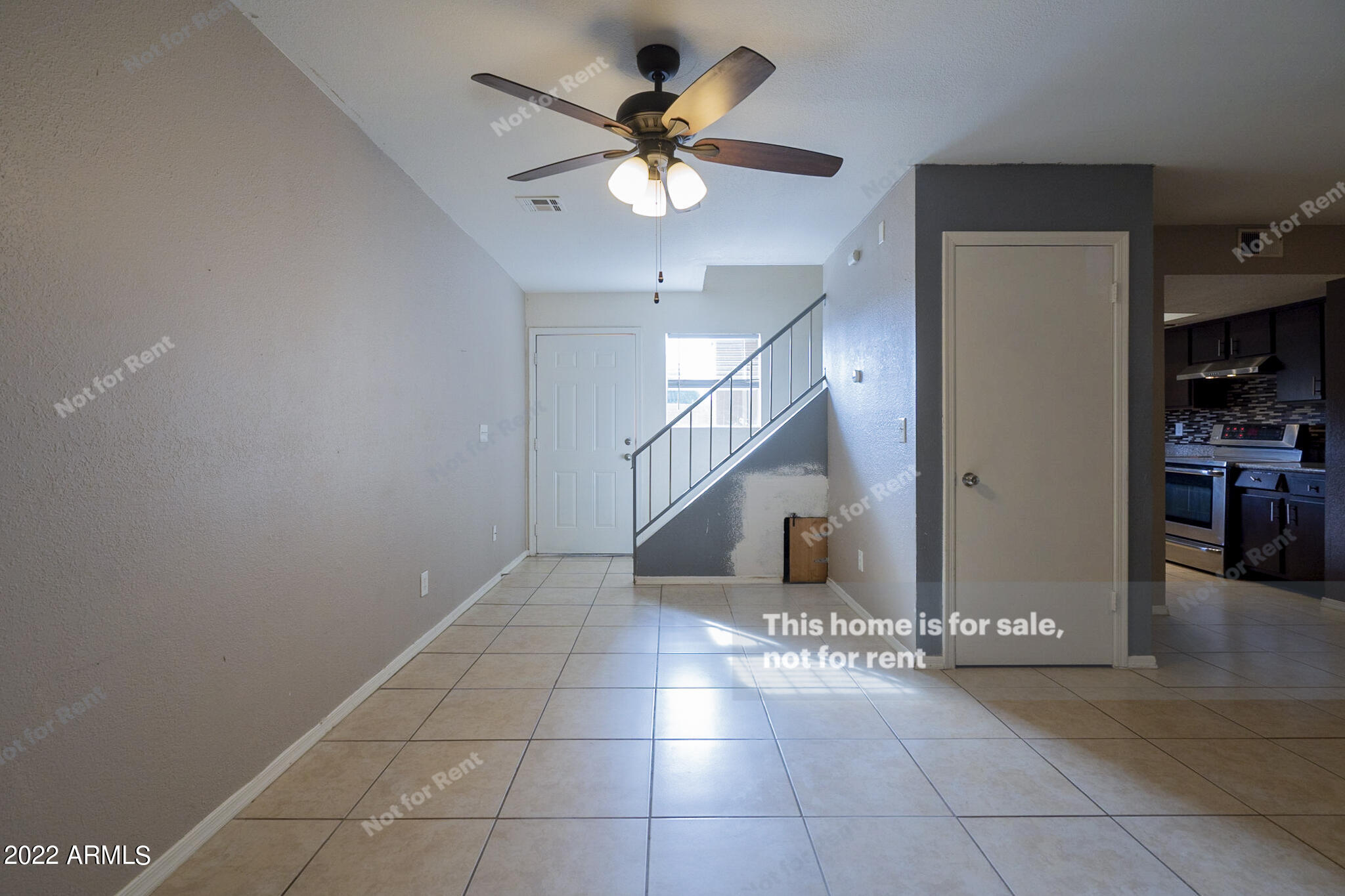 6901 West Villa Road, Unit 1215 Phoenix, AZ 85033 - Photo 3 of 17 photo_05