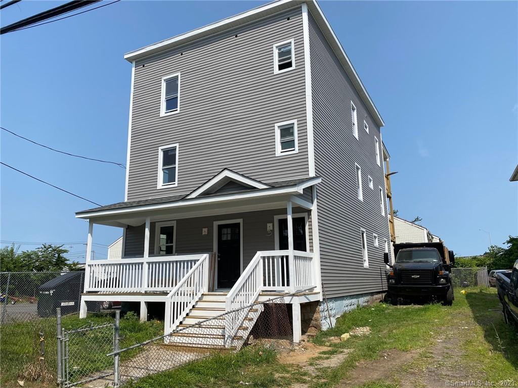 Looks like a Brand New Home!