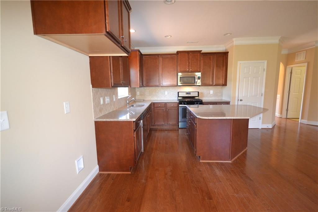 5378 Holbein Gate Road Walkertown, NC 27051 - Photo 6 of 18 Gallery Image 6