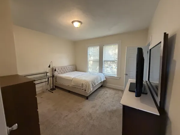 $3,300 | 11 Francis Street, Unit 2, Malden, MA 02148