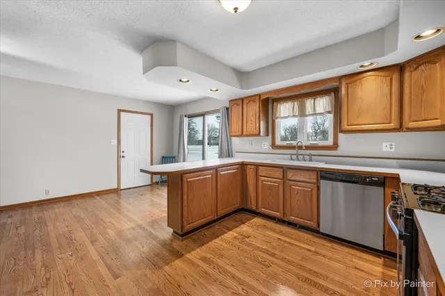 $350,000 | 1809 Fairside Drive, Sandwich, IL 60548