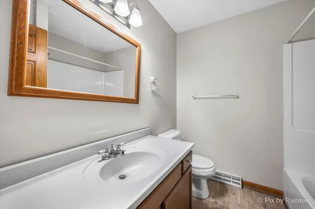 $350,000 | 1809 Fairside Drive, Sandwich, IL 60548