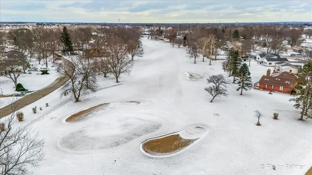 $350,000 | 1809 Fairside Drive, Sandwich, IL 60548