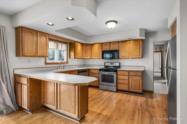 $350,000 | 1809 Fairside Drive, Sandwich, IL 60548