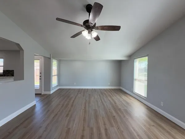 $2,195 | 8917 Vernon Drive, Rowlett, TX 75088