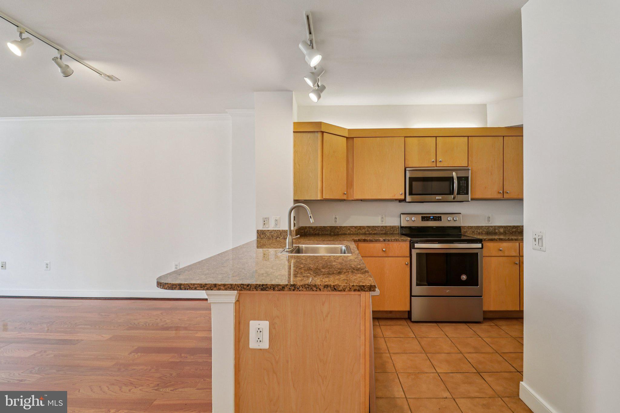 616 E Street Northwest, Unit 721 Washington, DC 20004 - Photo 19 of 53