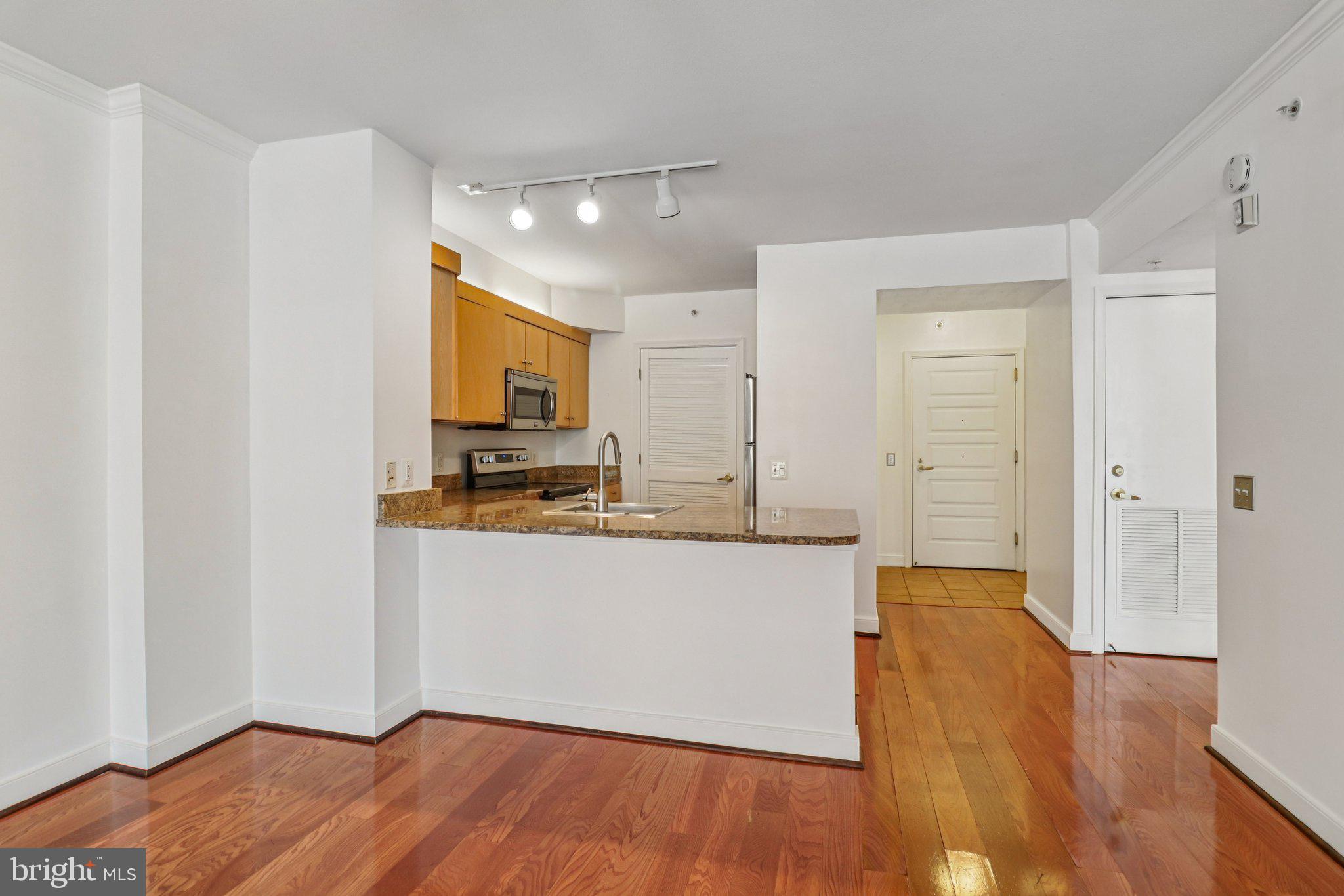 616 E Street Northwest, Unit 721 Washington, DC 20004 - Photo 20 of 53