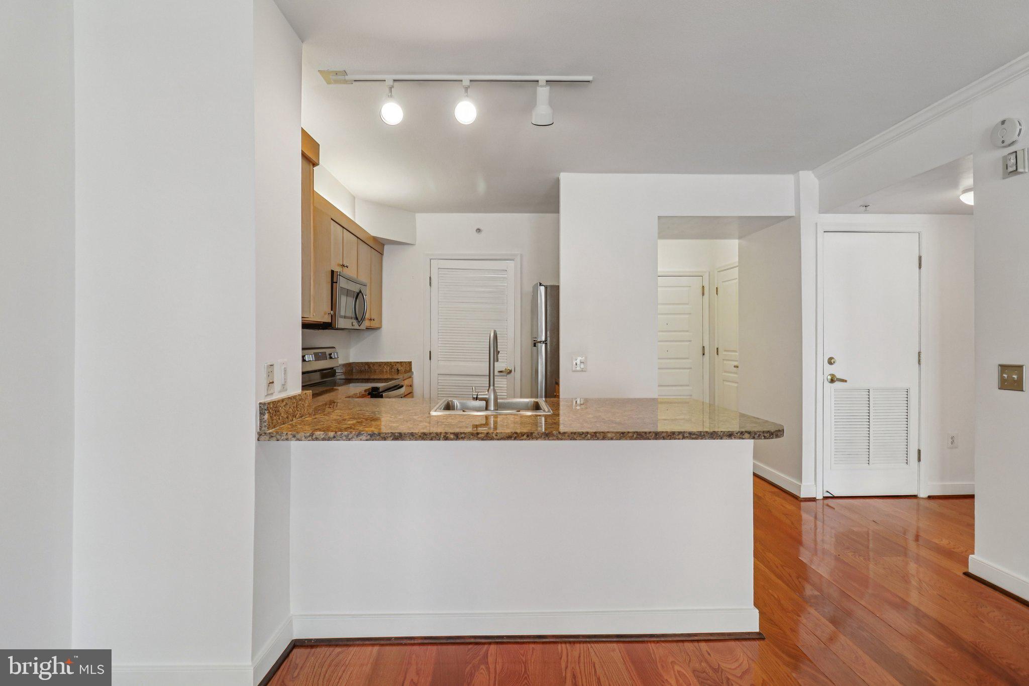 616 E Street Northwest, Unit 721 Washington, DC 20004 - Photo 21 of 53