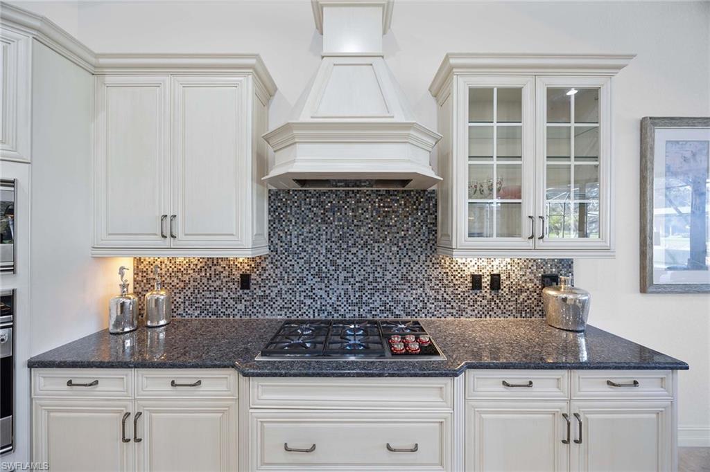 7788 Classics Drive Naples, FL 34113 - Photo 13 of 50