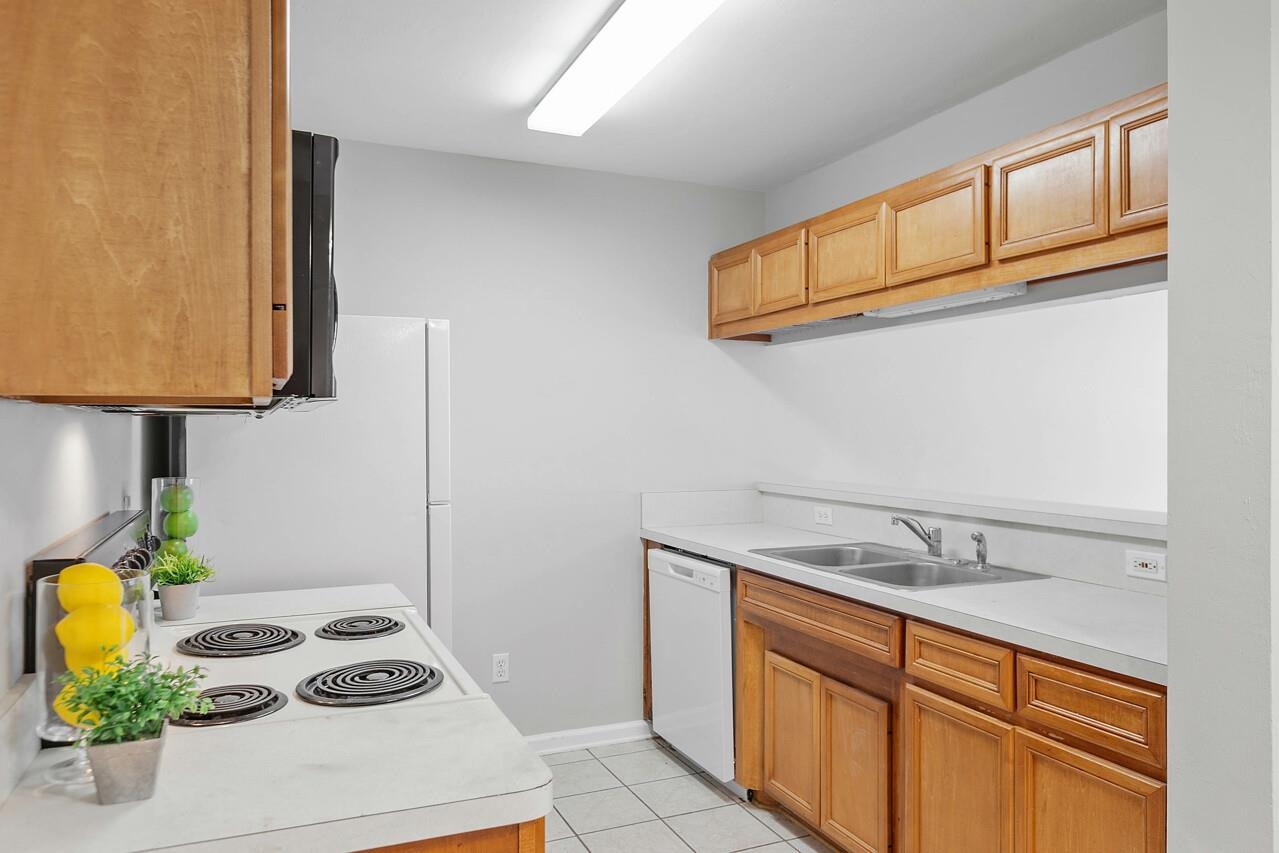 2525 Hartsfield Road Tallahassee, FL 32303 - Photo 4 of 32 Gallery Image 4