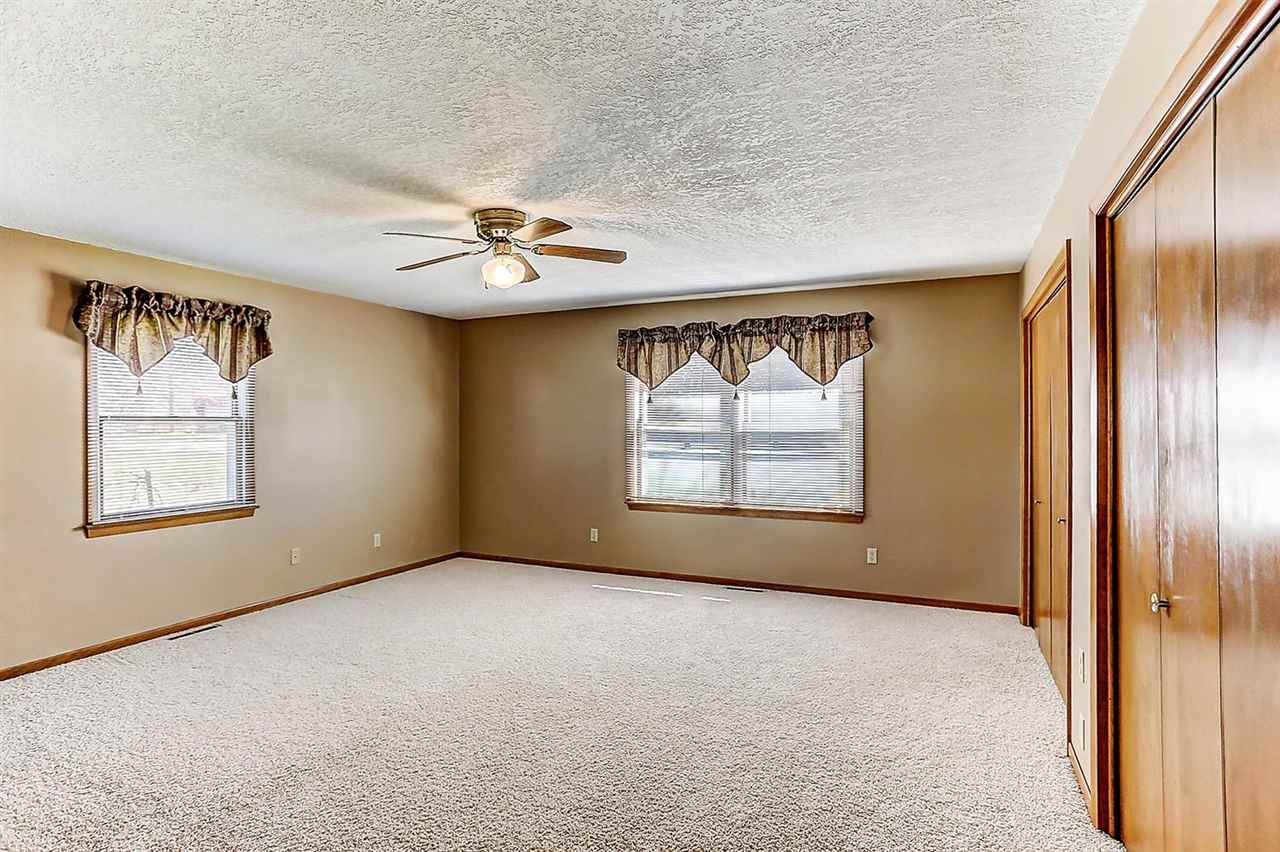 10331 Hosler Road Leo, IN 46765 - Photo 14 of 36