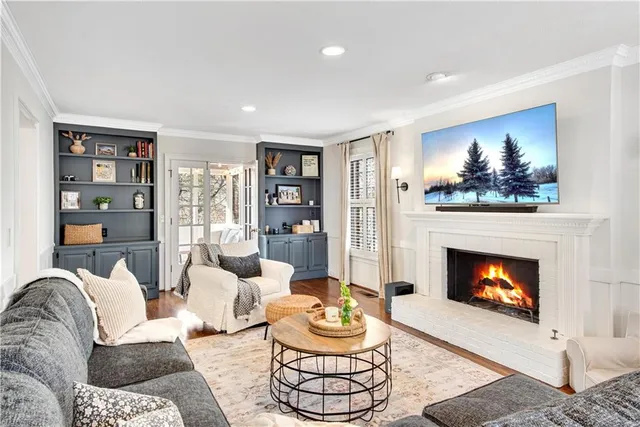 $700,000 | 1751 East Bank Drive, Marietta, GA 30068