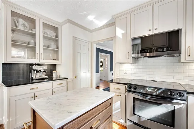 $700,000 | 1751 East Bank Drive, Marietta, GA 30068