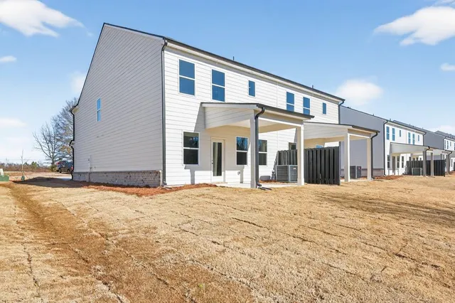 $299,900 | 562 Madison Street, Unit 110, Commerce, GA 30529