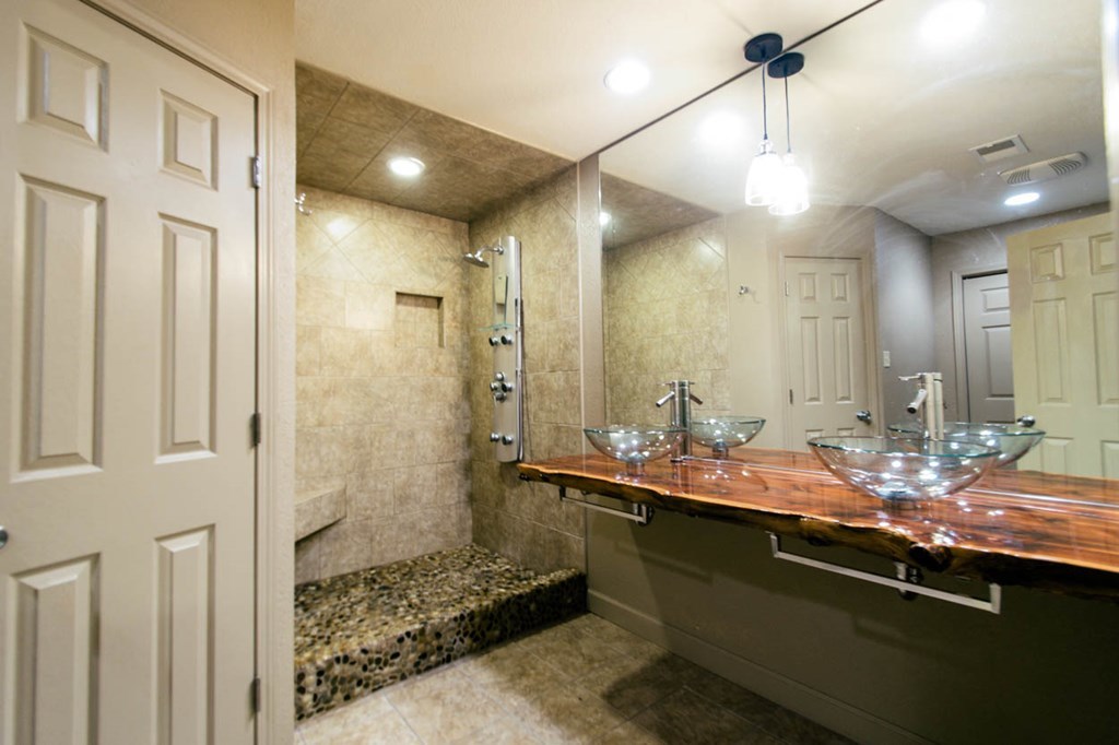 201 Red Oak Road Byron, GA 31008 - Photo 13 of 29 a bathroom with a sink and a mirror