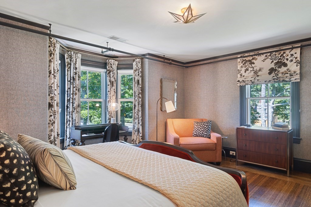 462 Lexington Road Concord, MA 01742 - Photo 10 of 23