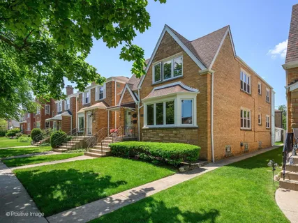 $530,000 | 6038 North Austin Avenue, Chicago, IL 60646