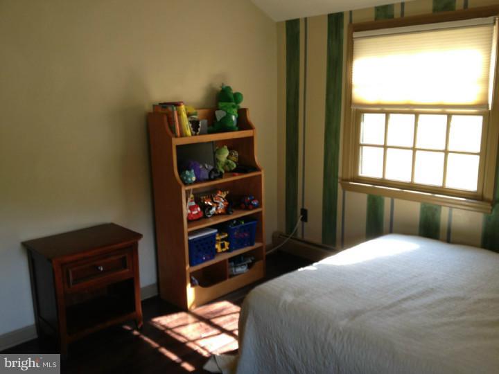 182 Stoneybrook Road Newtown, PA 18940 - Photo 14 of 25 Bedroom 3