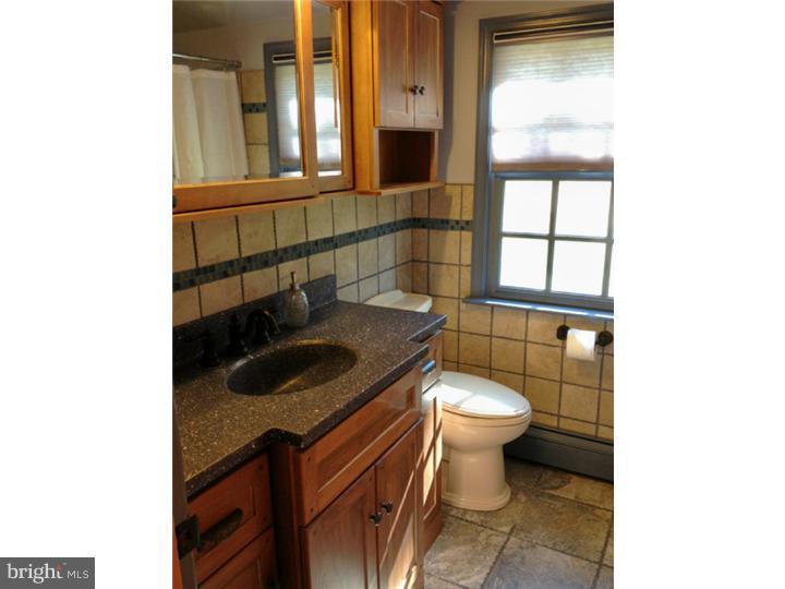 182 Stoneybrook Road Newtown, PA 18940 - Photo 19 of 25 Bathroom