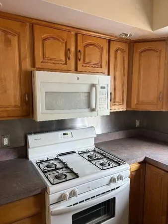 $2,799 | 98 Kirtland Street, Unit 1, Lynn, MA 01905