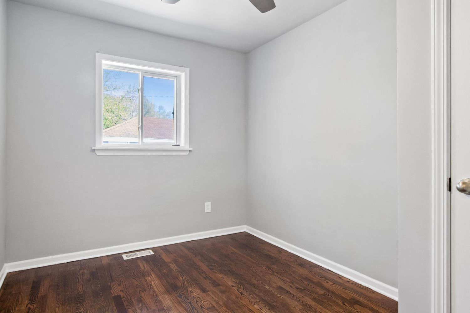 4895 Cherry Street Griffith, IN 46319 - Photo 15 of 21 an empty room with a window
