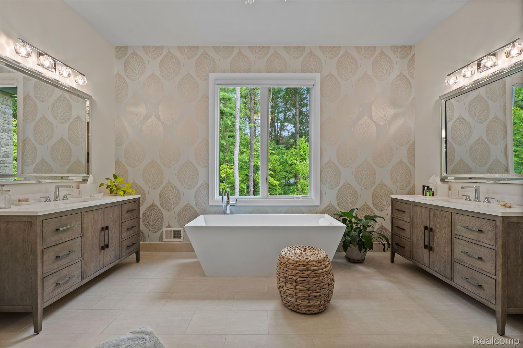 70 Hunter Drive Rochester, MI 48306 - Photo 21 of 58 Gallery Image 21