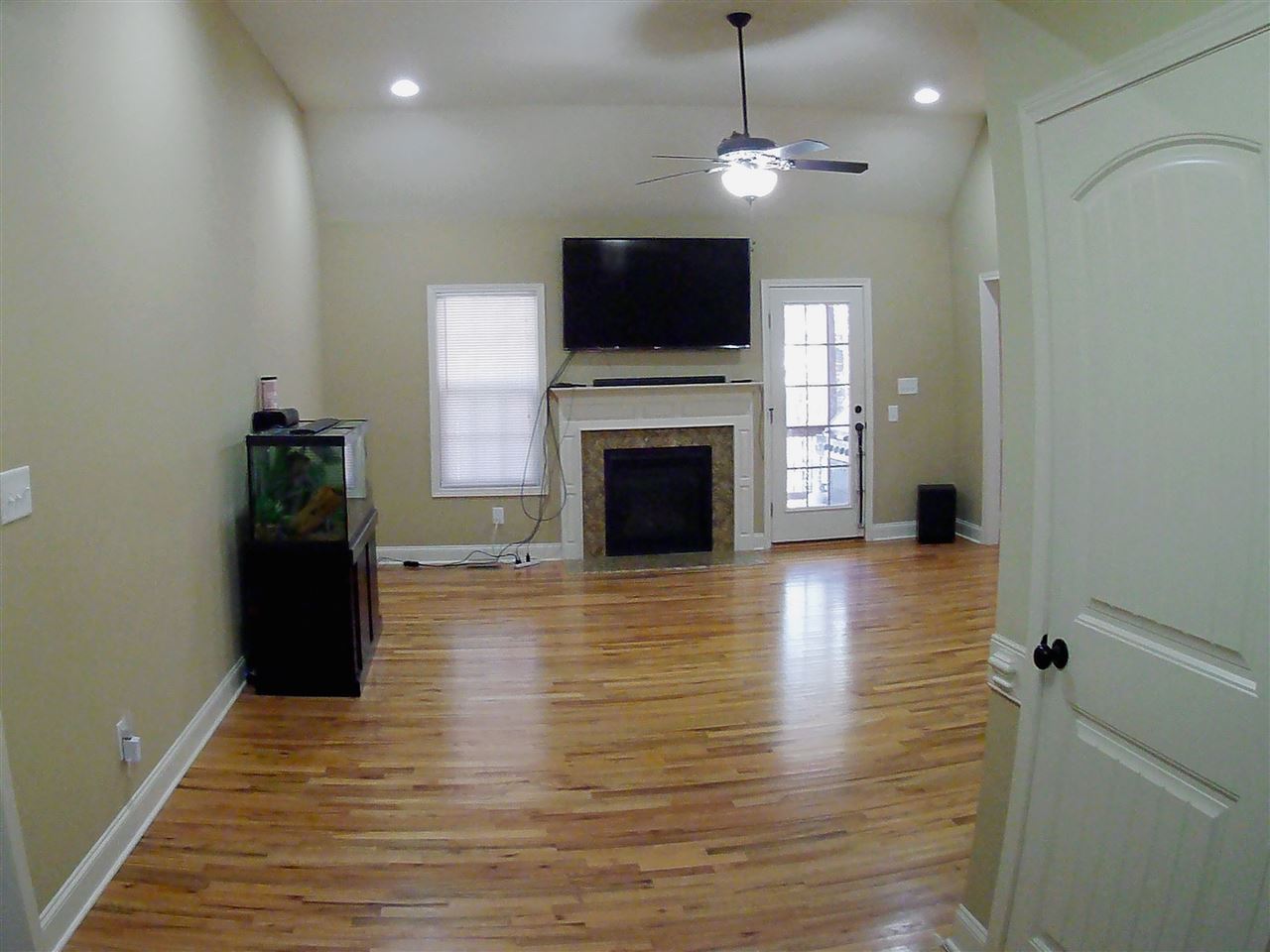 452 Risen Star Drive Boiling Springs, SC 29316 - Photo 3 of 21 Living Room