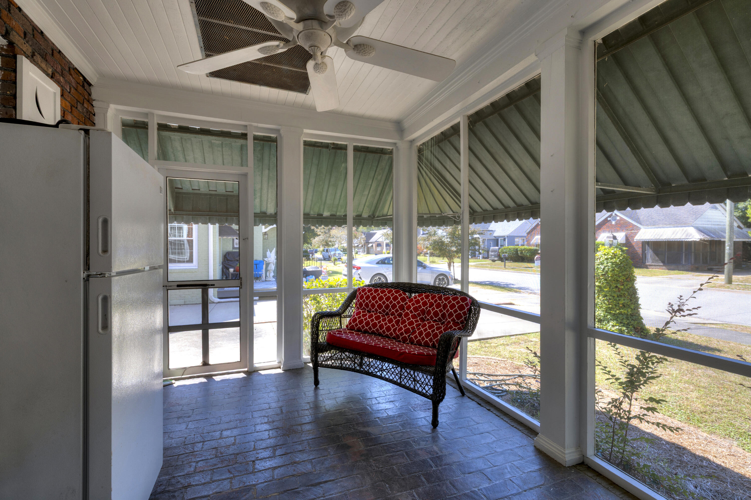 15 Warren Court Sumter, SC 29150 - Photo 4 of 34