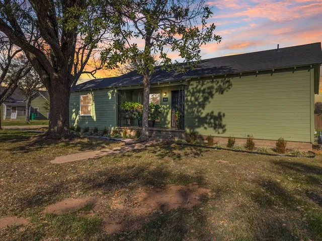 $119,900 | 304 1st Street, Abbott, TX 76621