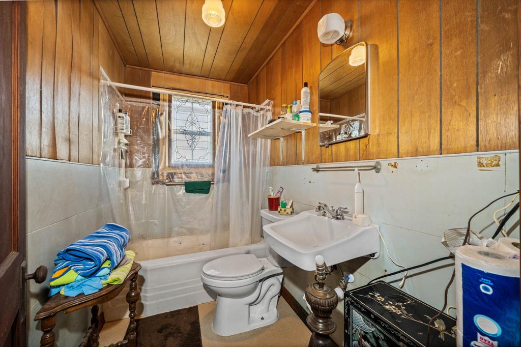 304 1st Street Abbott, TX 76621 - Photo 11 of 22