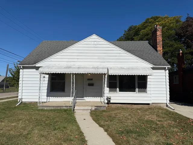 $175,000 | 15305 Evergreen Avenue, Eastpointe, MI 48021