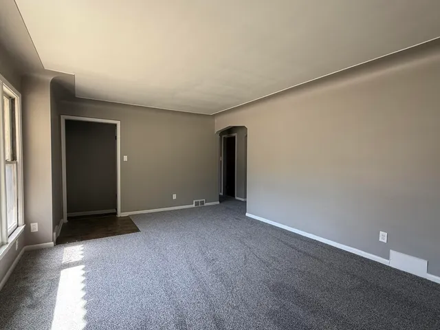 $175,000 | 15305 Evergreen Avenue, Eastpointe, MI 48021