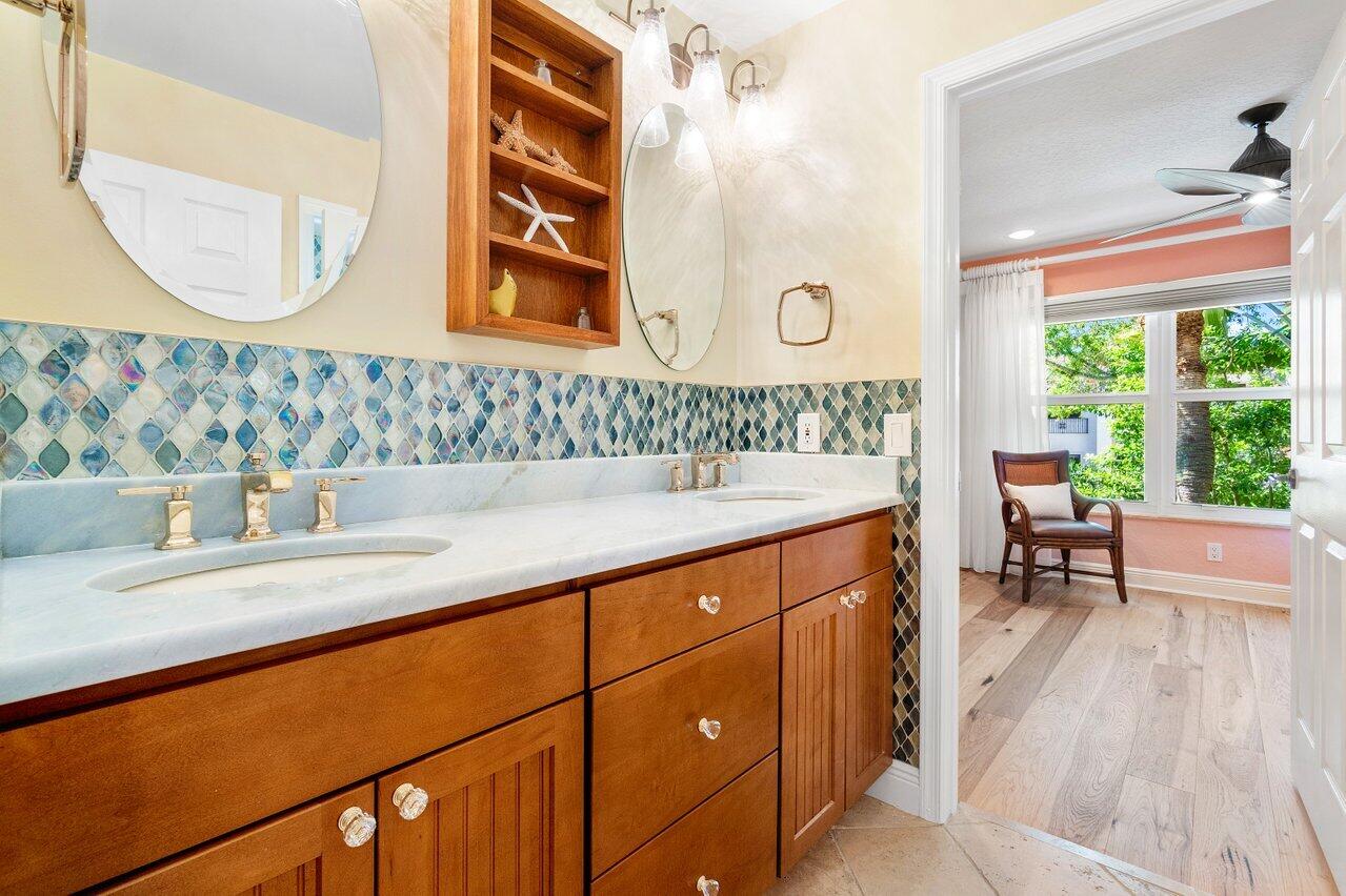 2680 Devon Court Delray Beach, FL 33445 - Photo 23 of 32 Upgraded shared bath