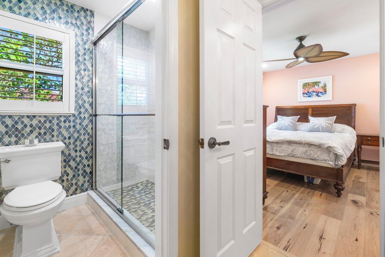 2680 Devon Court Delray Beach, FL 33445 - Photo 24 of 32 Separate shower area