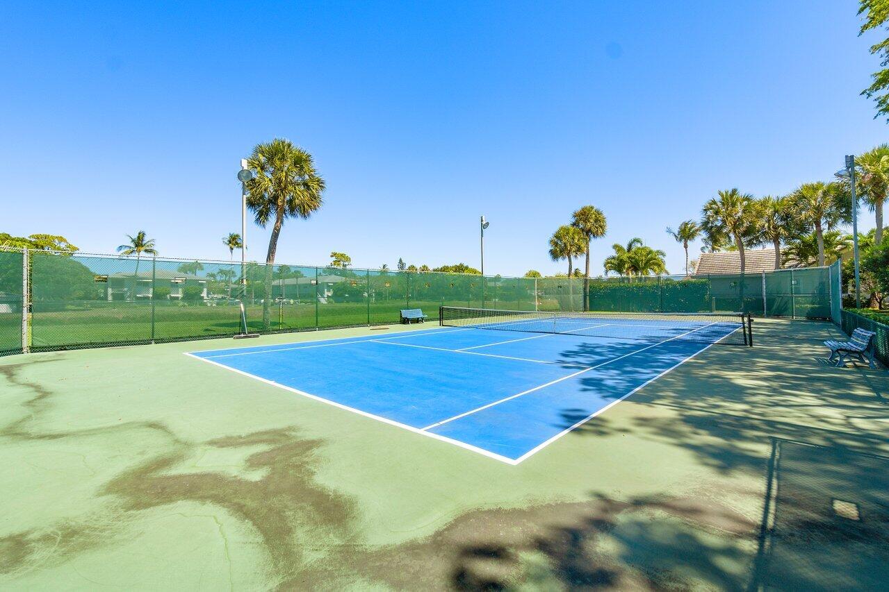 2680 Devon Court Delray Beach, FL 33445 - Photo 31 of 32 Community tennis court