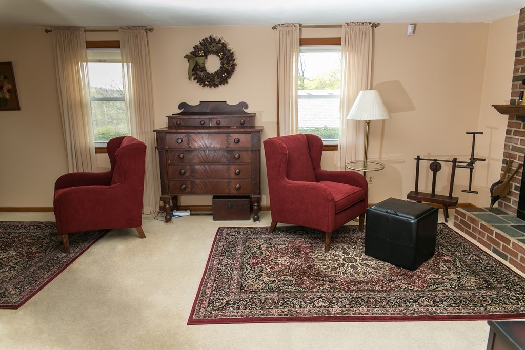 14 Evergreen Road Northampton, MA 01053 - Photo 13 of 26 Gallery Image 13