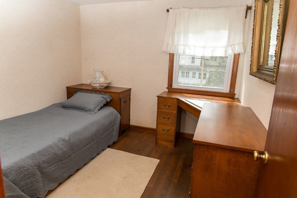 14 Evergreen Road Northampton, MA 01053 - Photo 20 of 26 Gallery Image 20